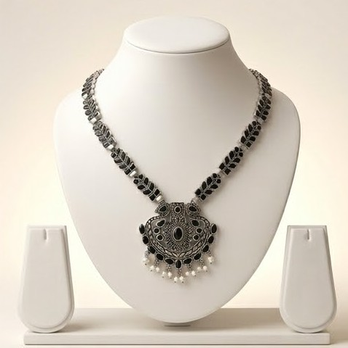 DIVYORO LEAF-PATTERNED OXIDIZED SILVER STATEMENT NECKLACE