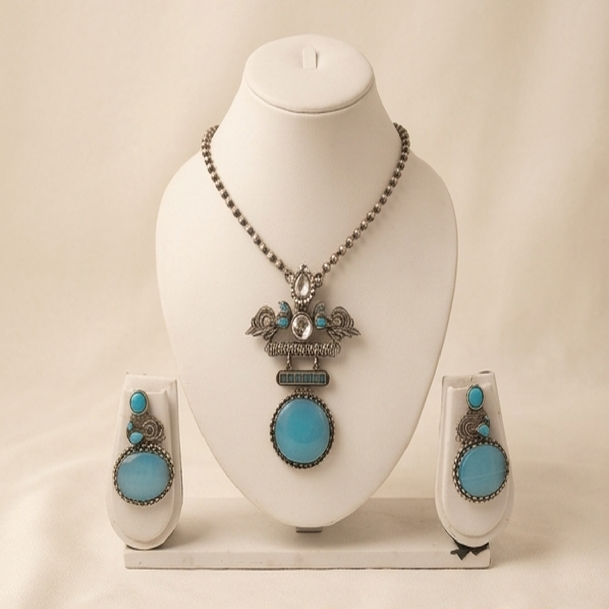 DIVYORO CIRCULAR TURQUOISE PENDANT OXIDIZED JEWELRY SET
