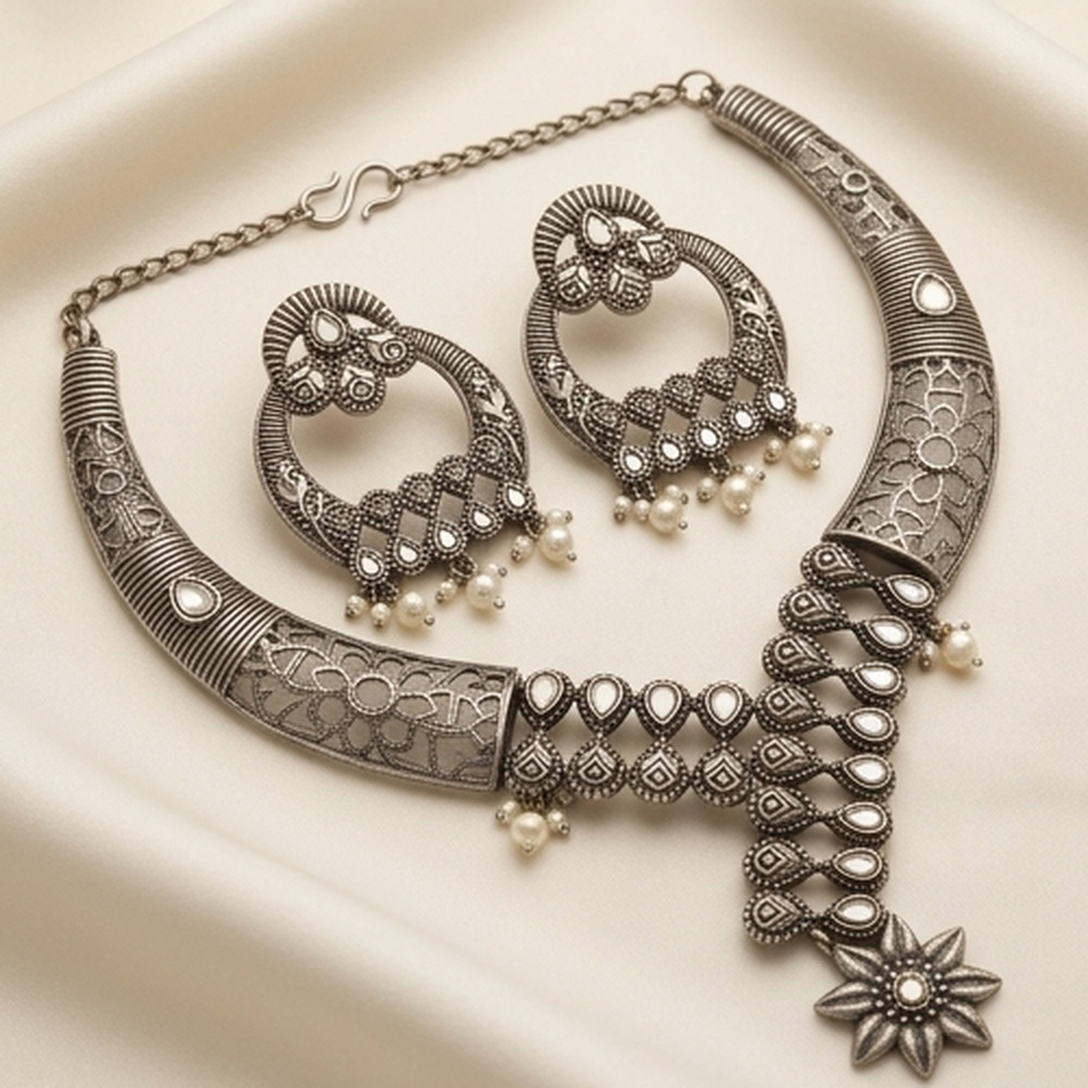 DIVYORO MIRROR WORK TRIBAL STYLE SILVER-TONED NECKLACE SET