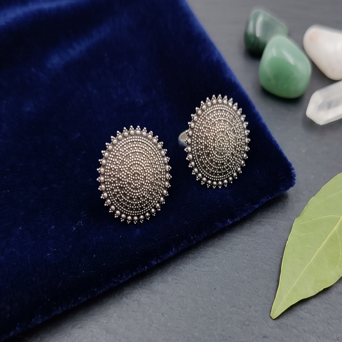 DIVYORO STUDDED DISC