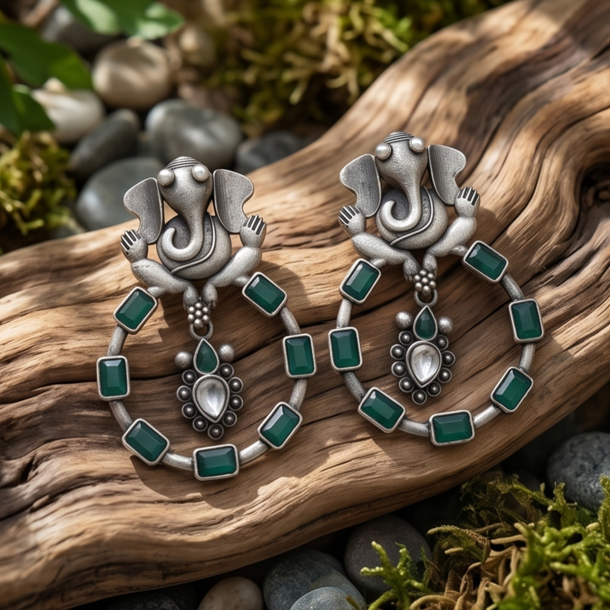 DIVYORO GREEN GANESHA HOOPS