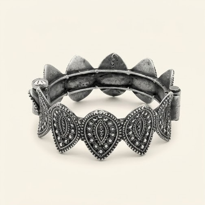 DIVYORO ANTIQUE TEXTURED LEAF KADA