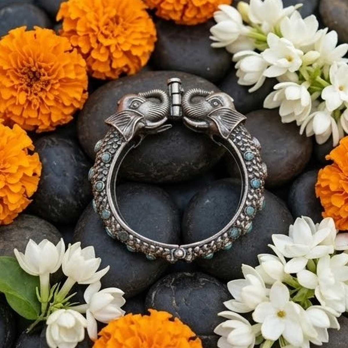 DIVYORO TURQUOISE ELEPHANT ELEPHANT KADA
