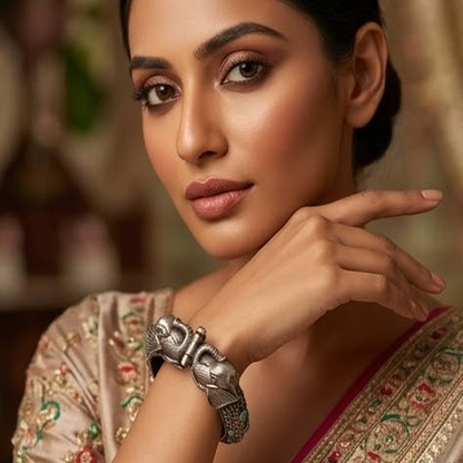 DIVYORO TURQUOISE ELEPHANT ELEPHANT KADA