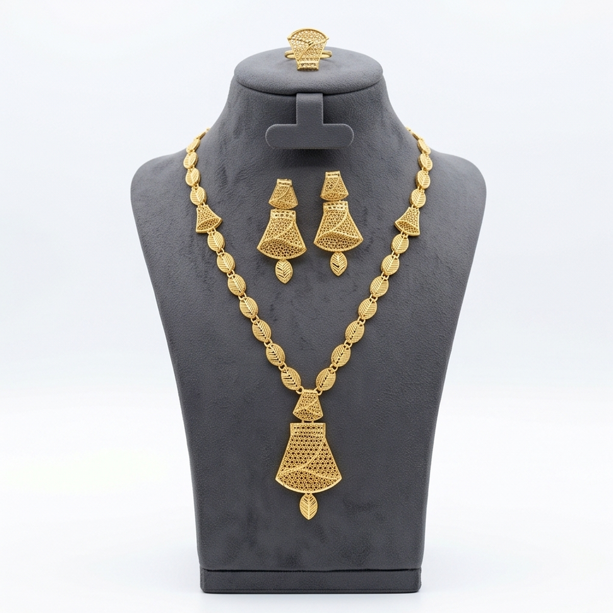 DIVYORO GOLD FILIGREE SET