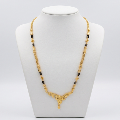 DIVYORO TRADITIONAL GOLD MANGALSUTRA SET