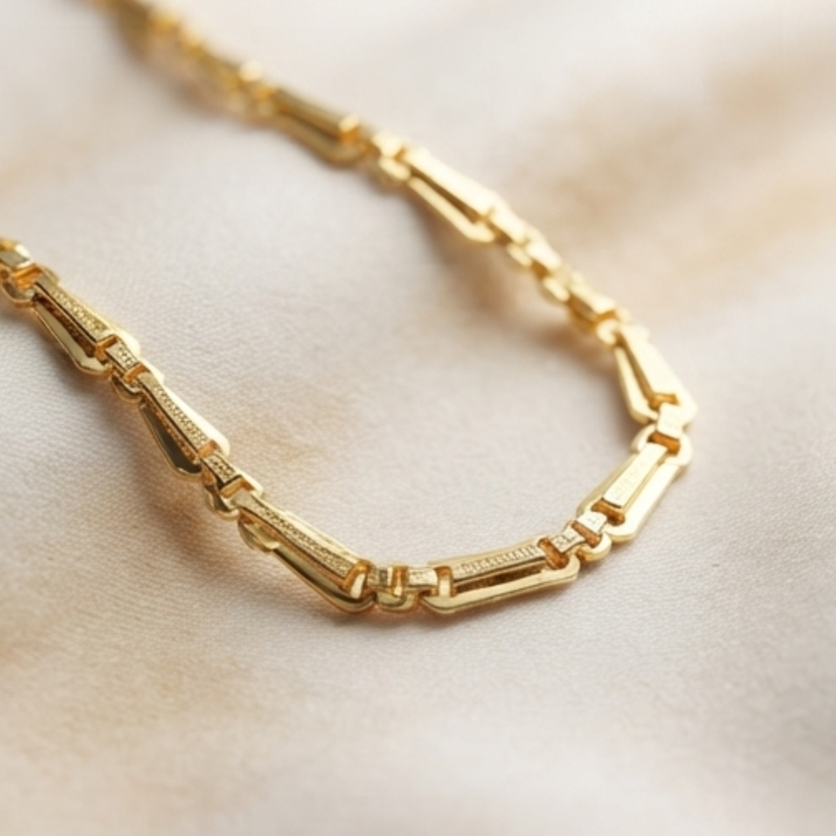 Divyoro Regal Facet chain