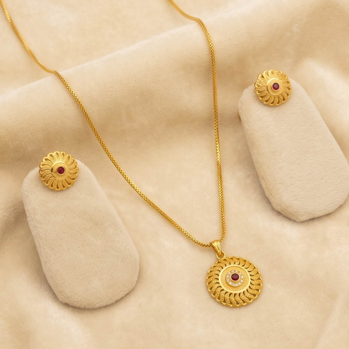 DIVYORO ORNATE FILIGREE GOLD SET