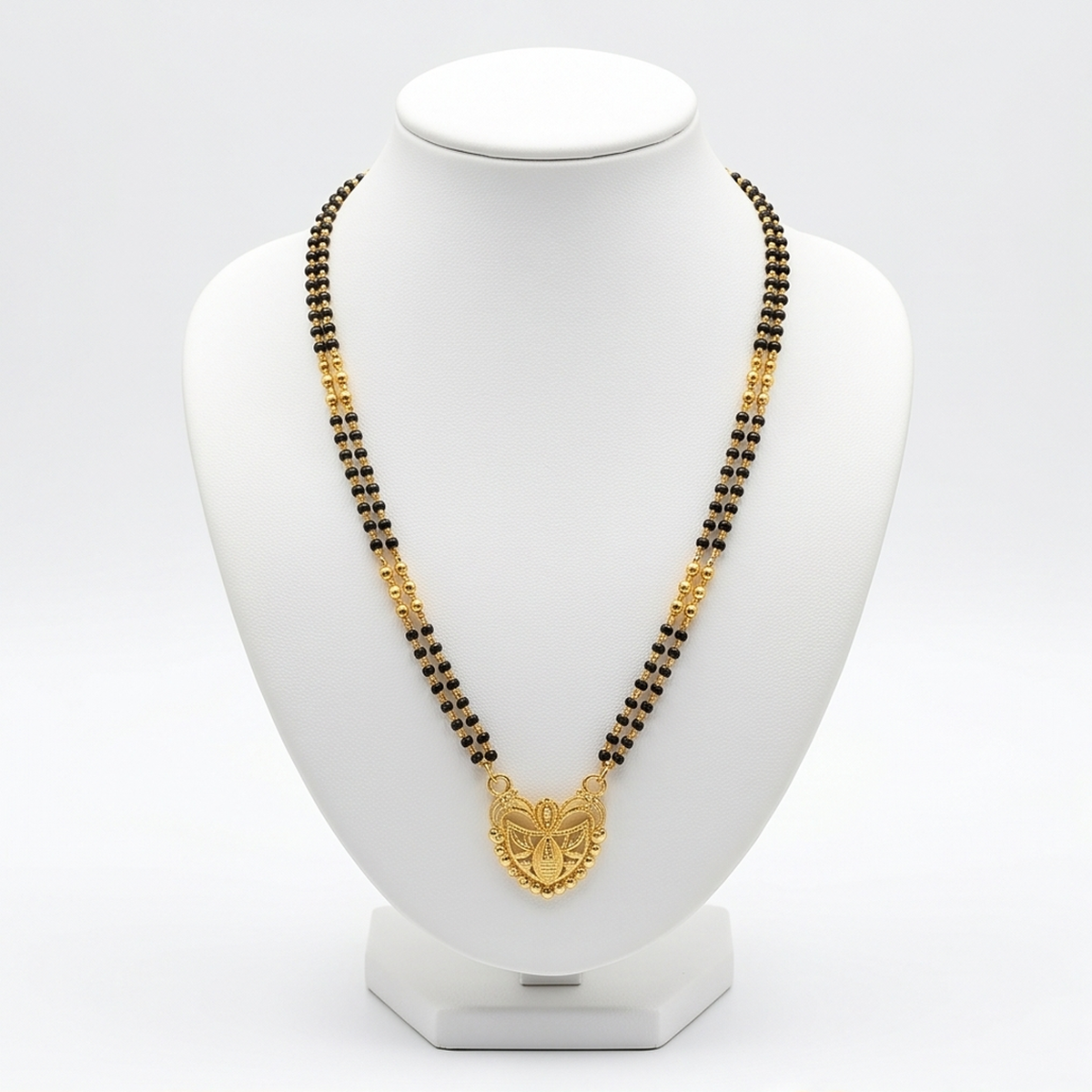 DIVYORO TRADITIONAL GOLD PENDANT MANGALSUTRA