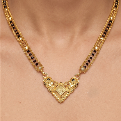 DIVYORO INTRICATE GOLD PENDANT MANGALSUTRA