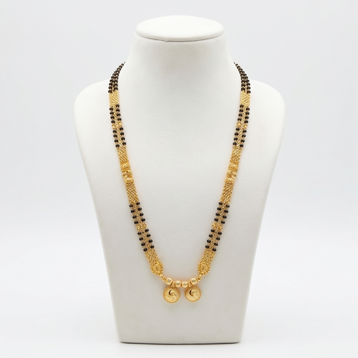 DIVYORO CLASSIC CIRCULAR GOLD MANGALSUTRA