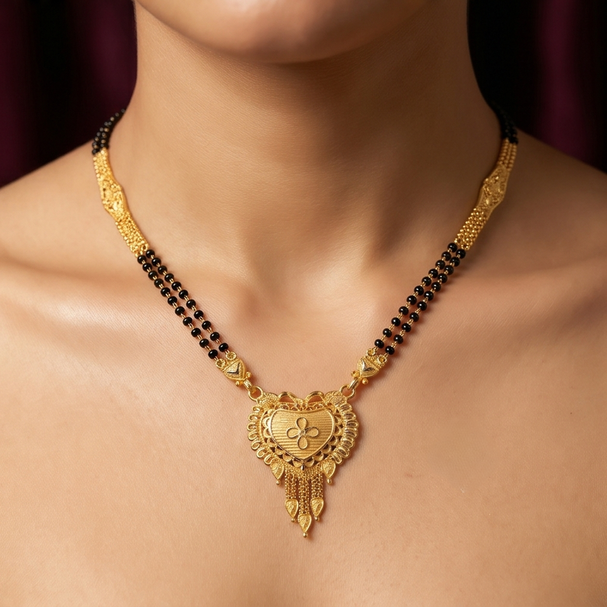 DIVYORO ELEGANT HEART GOLD MANGALSUTRA