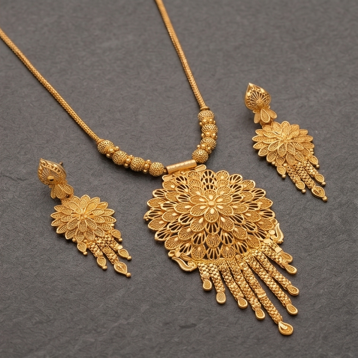 DIVYORO ORNATE FLORAL GOLD SET