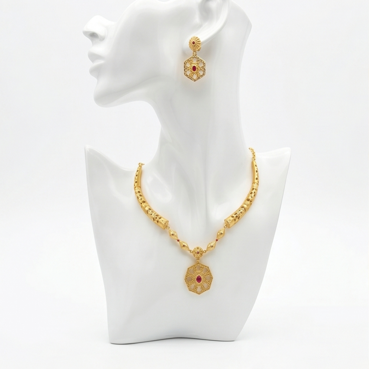 DIVYORO HEXAGONAL PATTERN GOLD SET