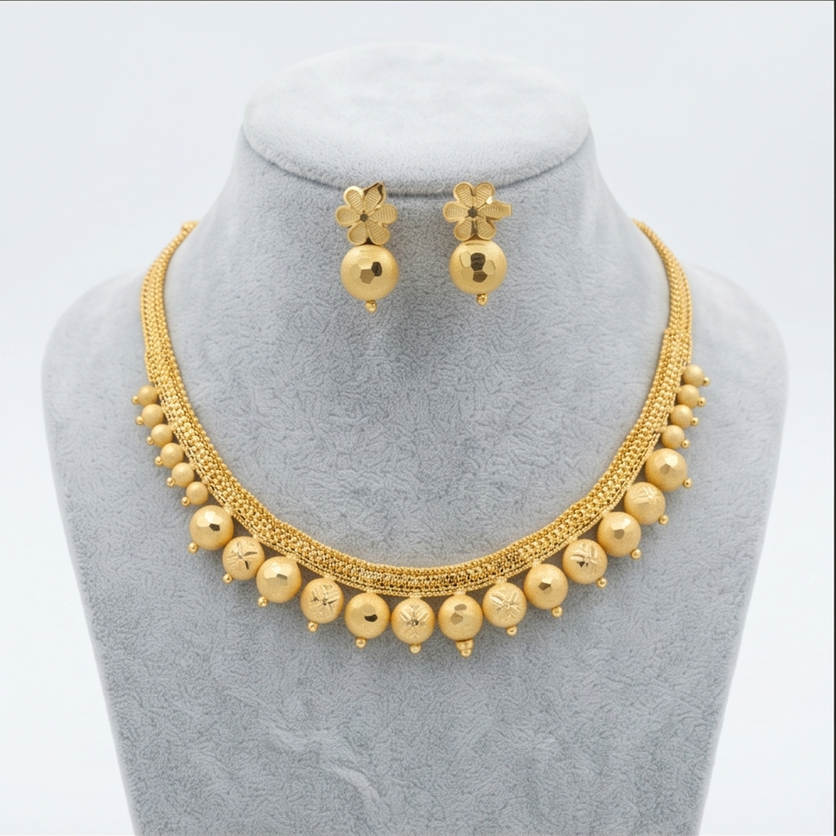 DIVYORO TEXTURED LEAF GOLD SET
