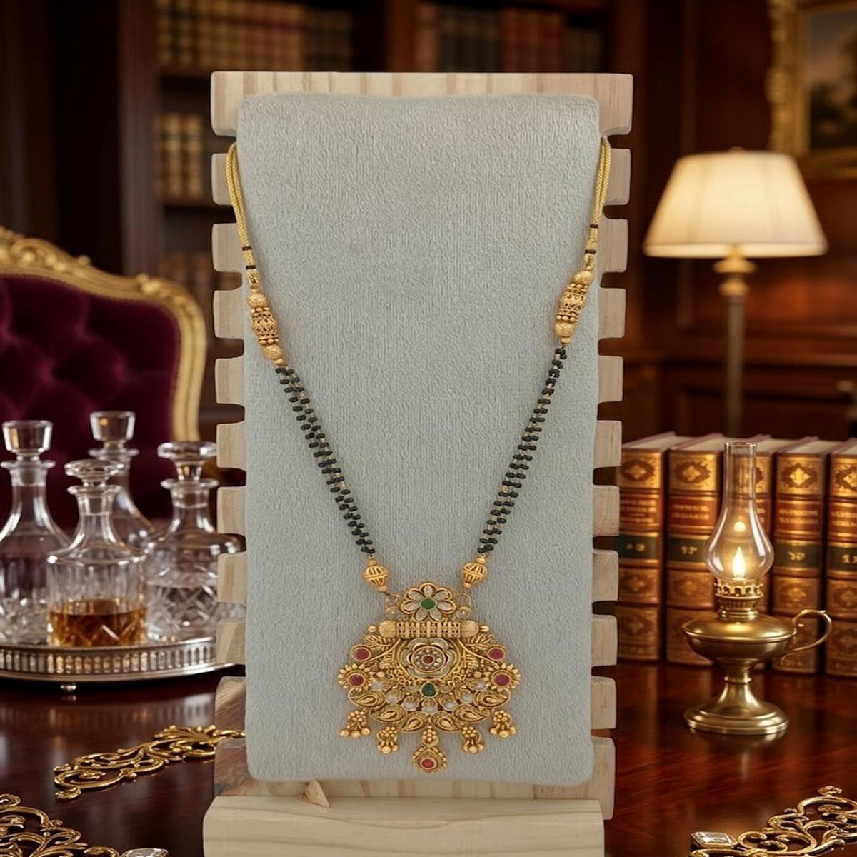 DIVYORO HERITAGE-STYLE MANGALSUTRA WITH DETAILED FLORAL PENDANT