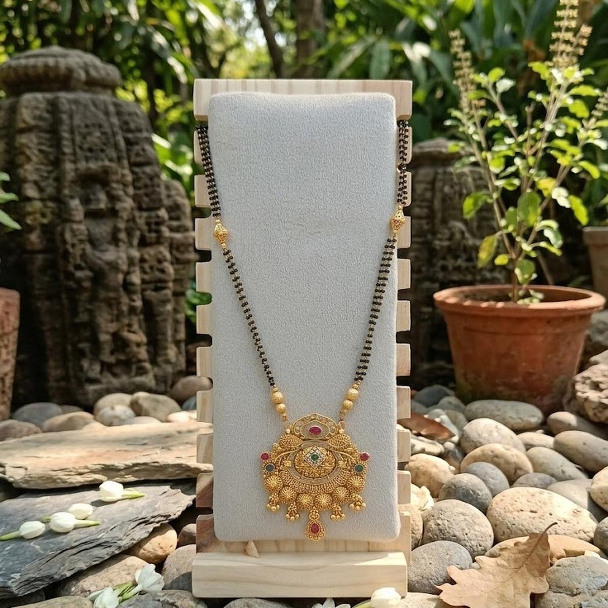 DIVYORO CLASSIC BEADED MANGALSUTRA WITH ORNATE FILIGREE PENDANT
