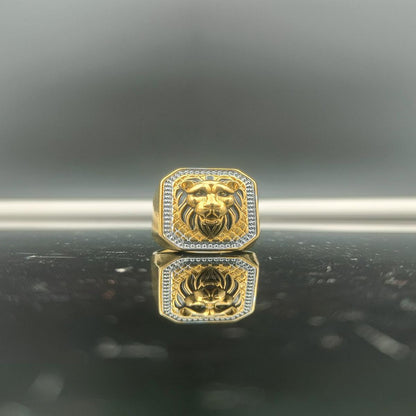 DIVYORO THE ROYAL LION-HEAD DIAMOND-HALO SIGNET