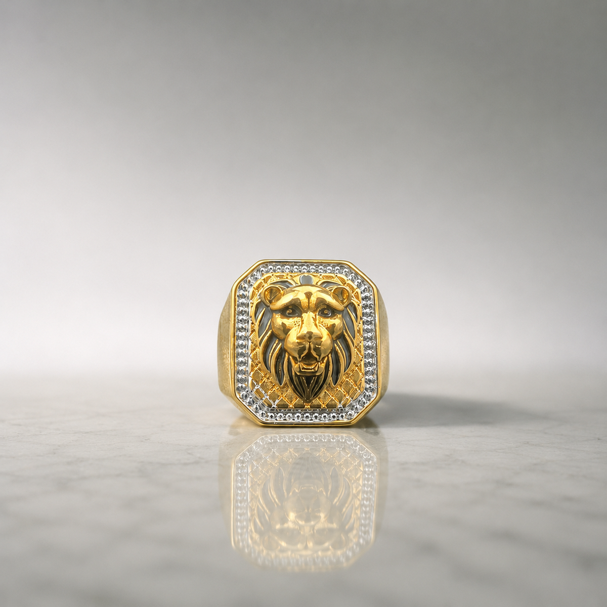 DIVYORO THE ROYAL LION-HEAD DIAMOND-HALO SIGNET