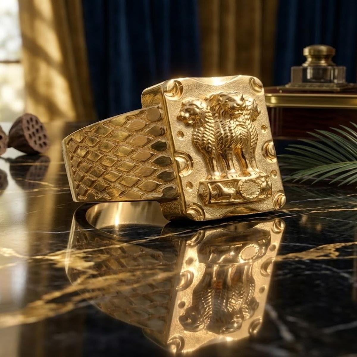 DIVYORO STATE EMBLEM OF INDIA FISH-SCALE SIGNET RING