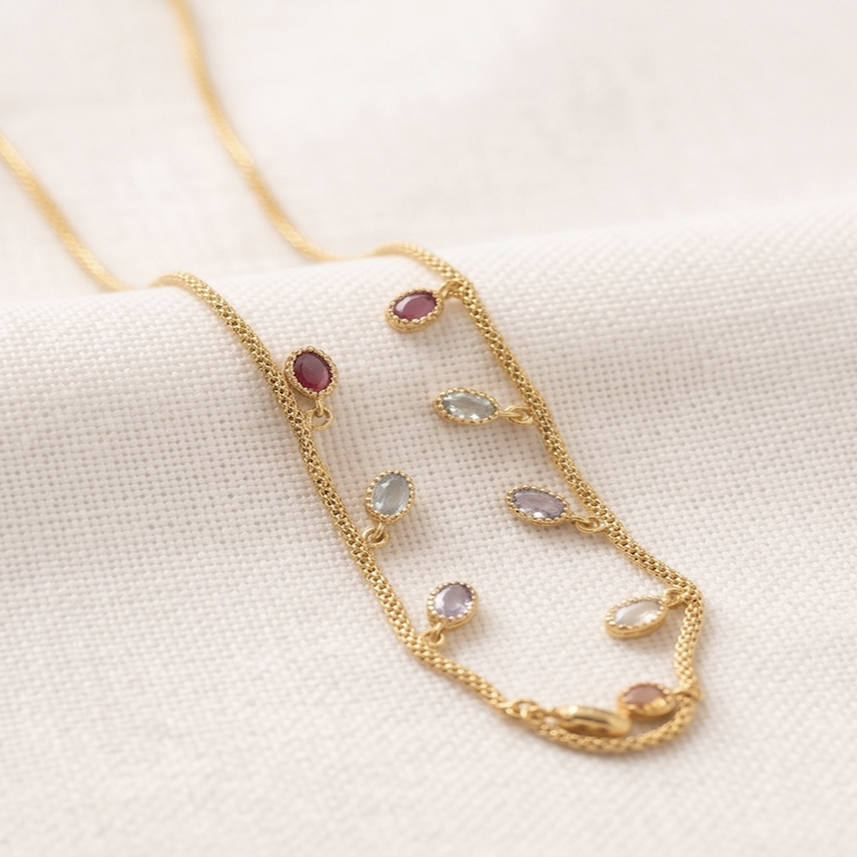 DIVYORO POETIC HARMONY OVAL SHAPE AD DOKIA CHAIN