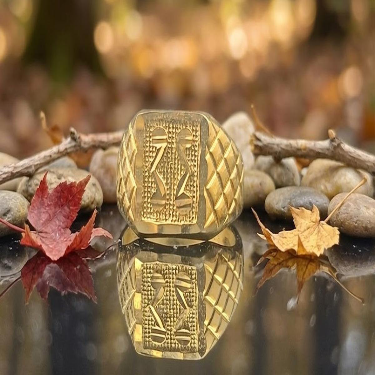 DIVYORO THE DUAL ABSTRACT SCROLL SIGNET