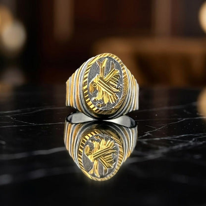DIVYORO TWO-TONE FLYING EAGLE CREST SIGNET