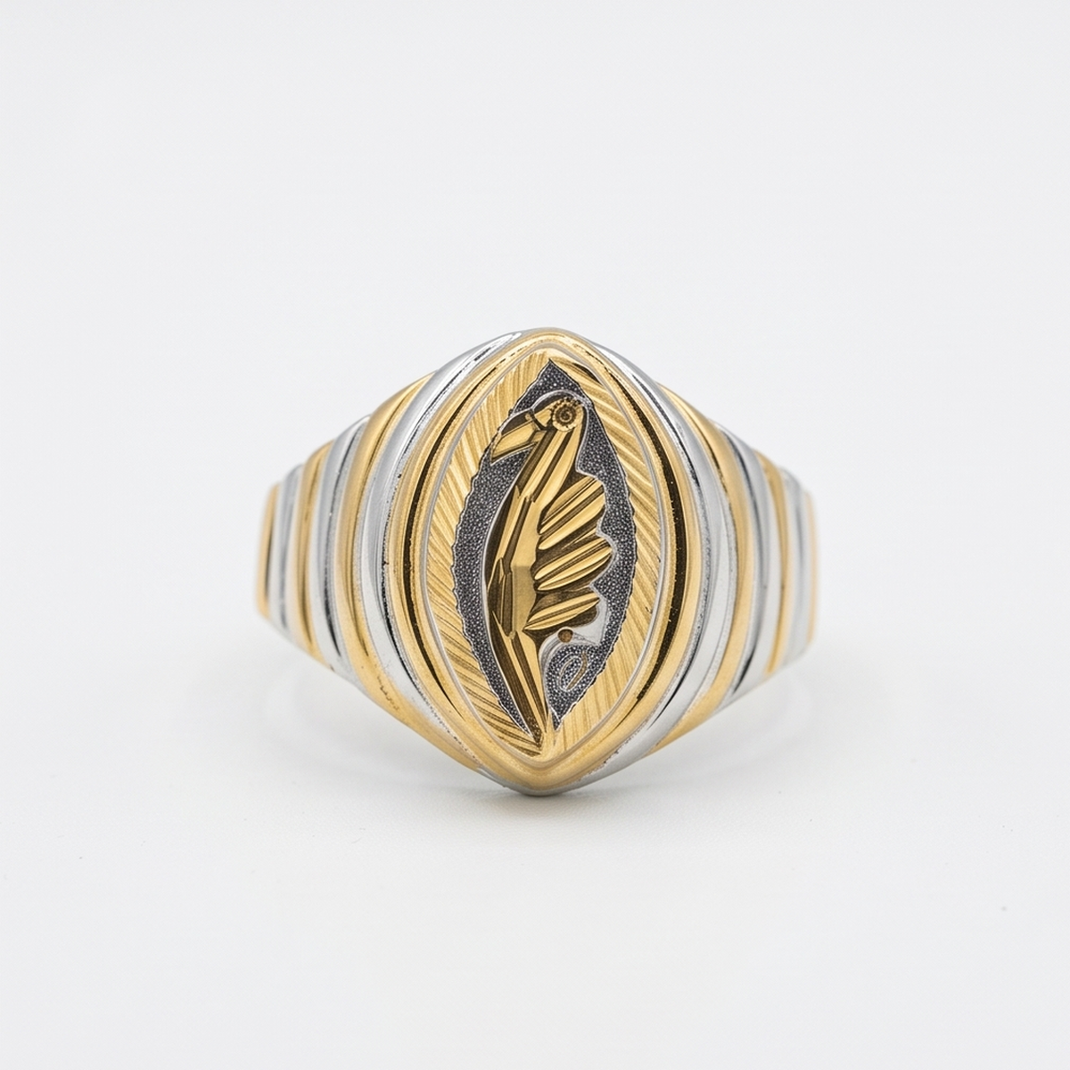 DIVYORO TWO-TONE MARQUISE LEAF MOTIF RING