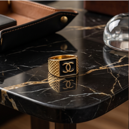 DIVYORO BLACK ENAMEL DOUBLE-C GOLD RING