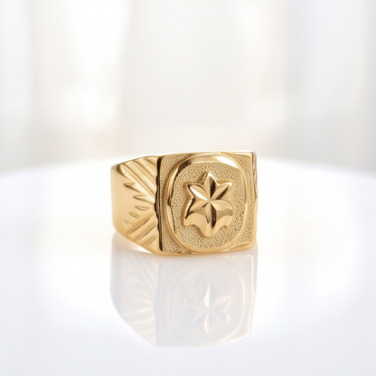 DIVYORO GEOMETRIC STAR SIGNET GOLD RING