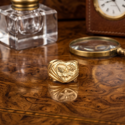 DIVYORO HEART-SHAPED BOTANICAL GOLD RING