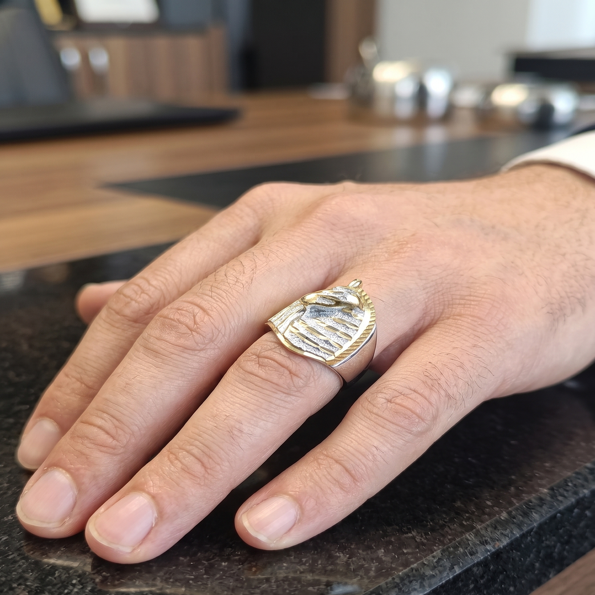 DIVYORO MAJESTIC HORSE TWO-TONE RING