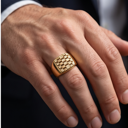 DIVYORO BASKET-WEAVE PATTERN GOLD SIGNET RING