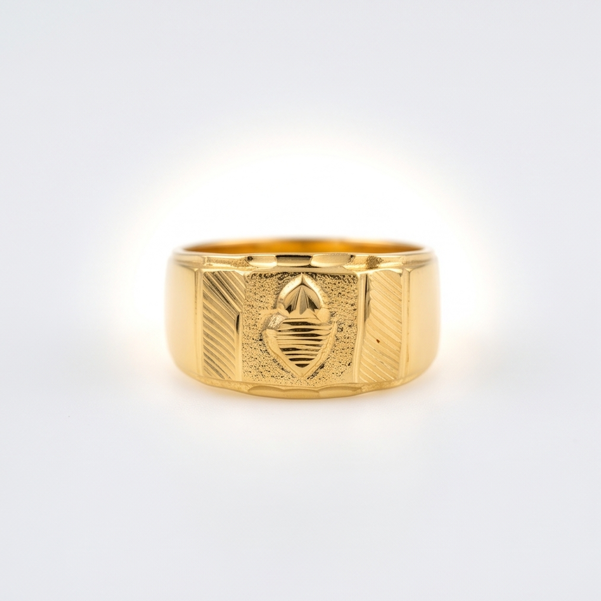 DIVYORO GEOMETRIC SHIELD ENGRAVED GOLD RING
