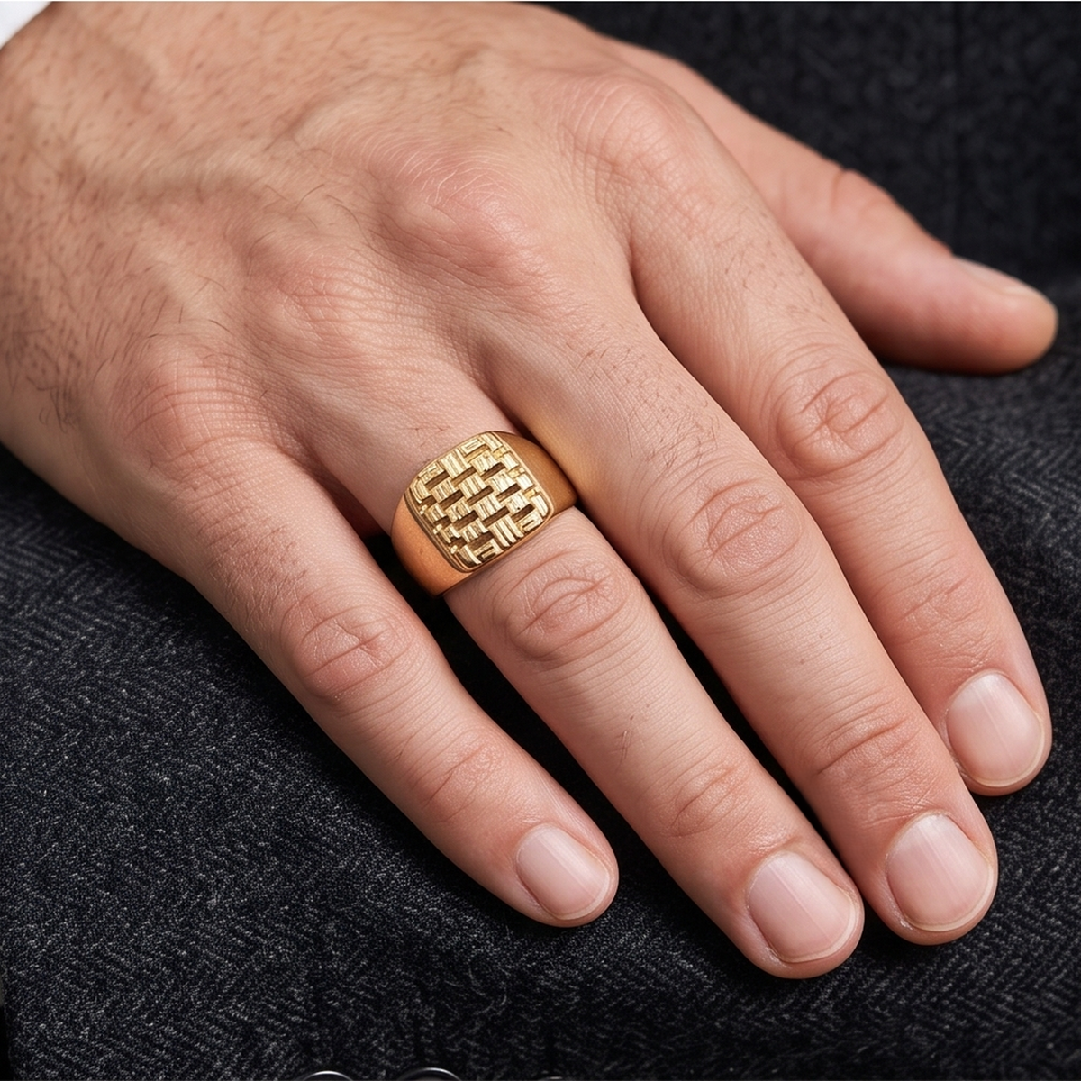 DIVYORO WOVEN LATTICE GOLD RING