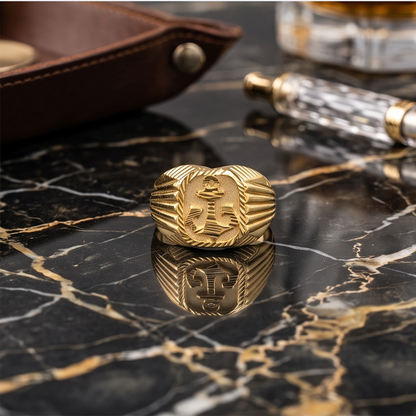 DIVYORO ANCHOR MOTIF GOLD SIGNET RING