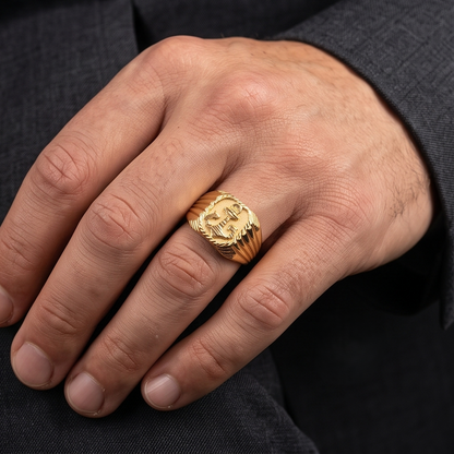 DIVYORO ANCHOR MOTIF GOLD SIGNET RING