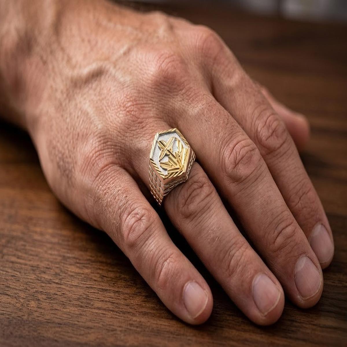 DIVYORO HEXAGONAL FLORAL-RELIEF SIGNET RING