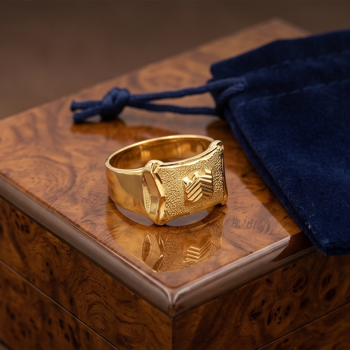 DIVYORO CHEVRON DETAIL RING