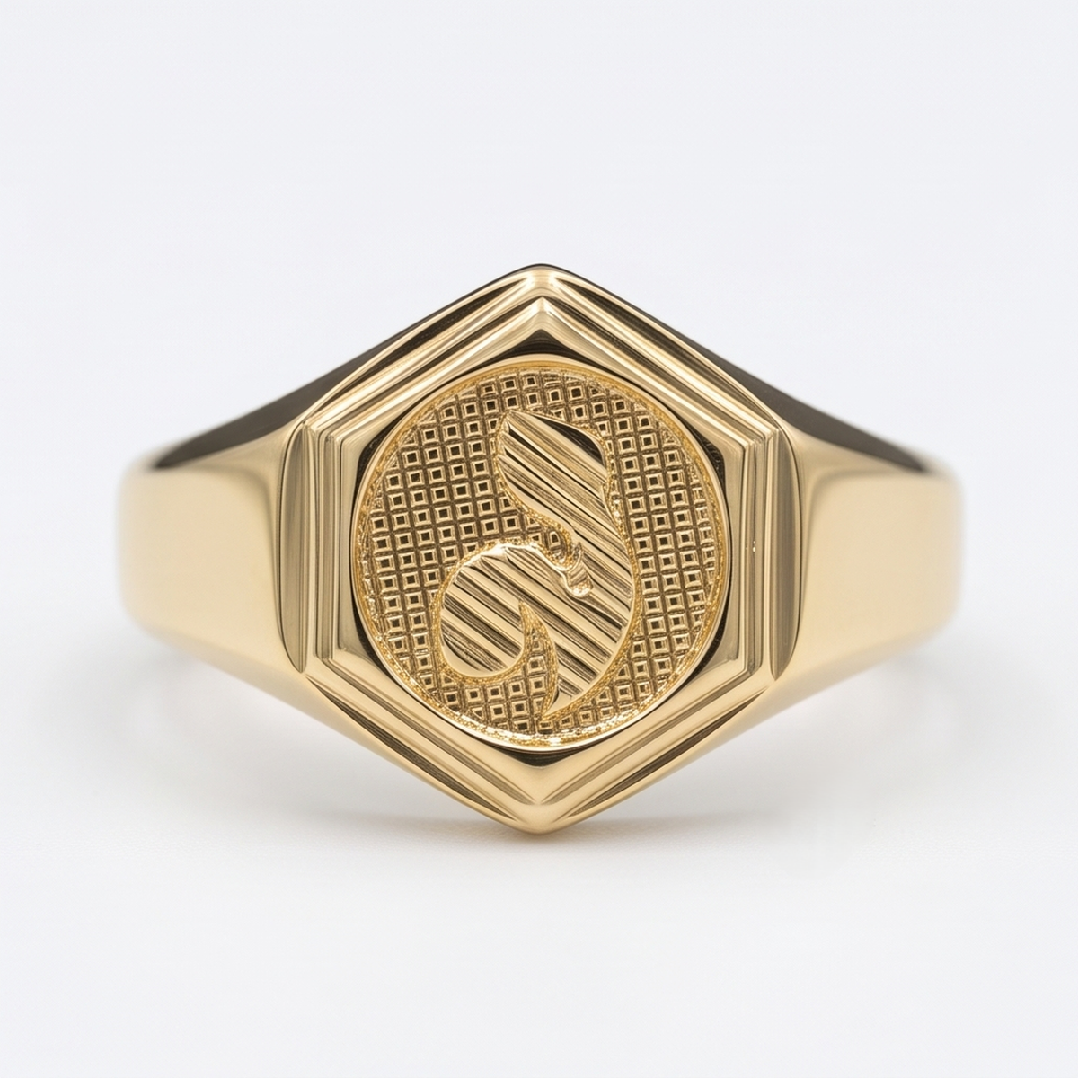 DIVYORO TEXTURED SIGNET RING