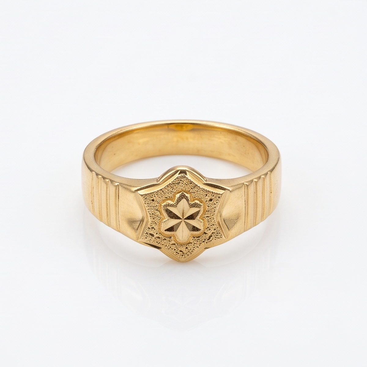 DIVYORO STAR FLORAL RING