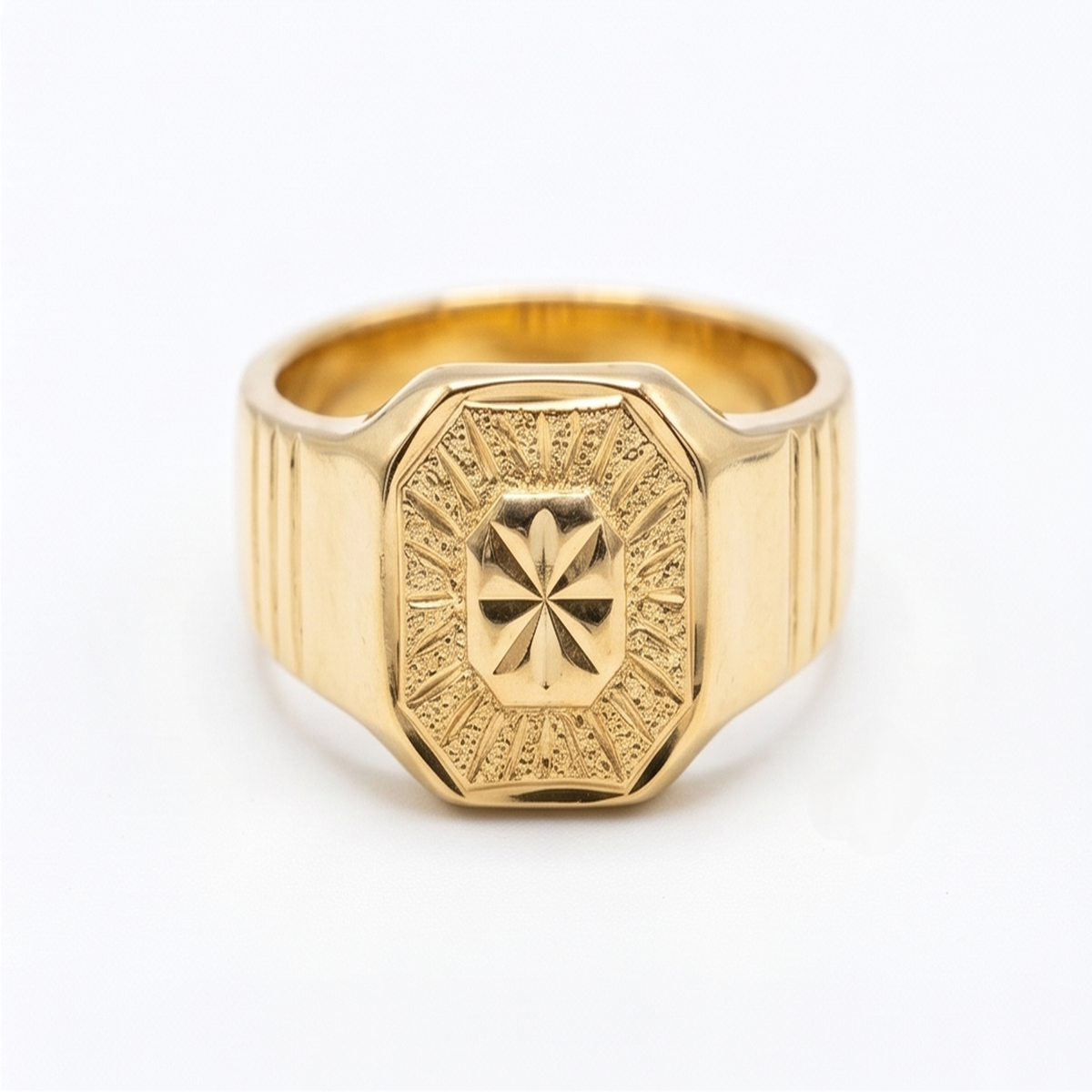DIVYORO NATURE-INSPIRED LEAF GOLD RING