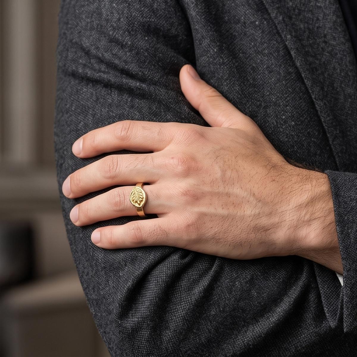 DIVYORO RADIANT STARBURST GOLD RING
