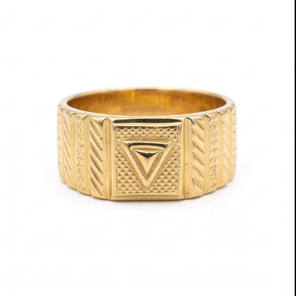 DIVYORO EIGHT-POINT STAR GOLD SIGNET RING