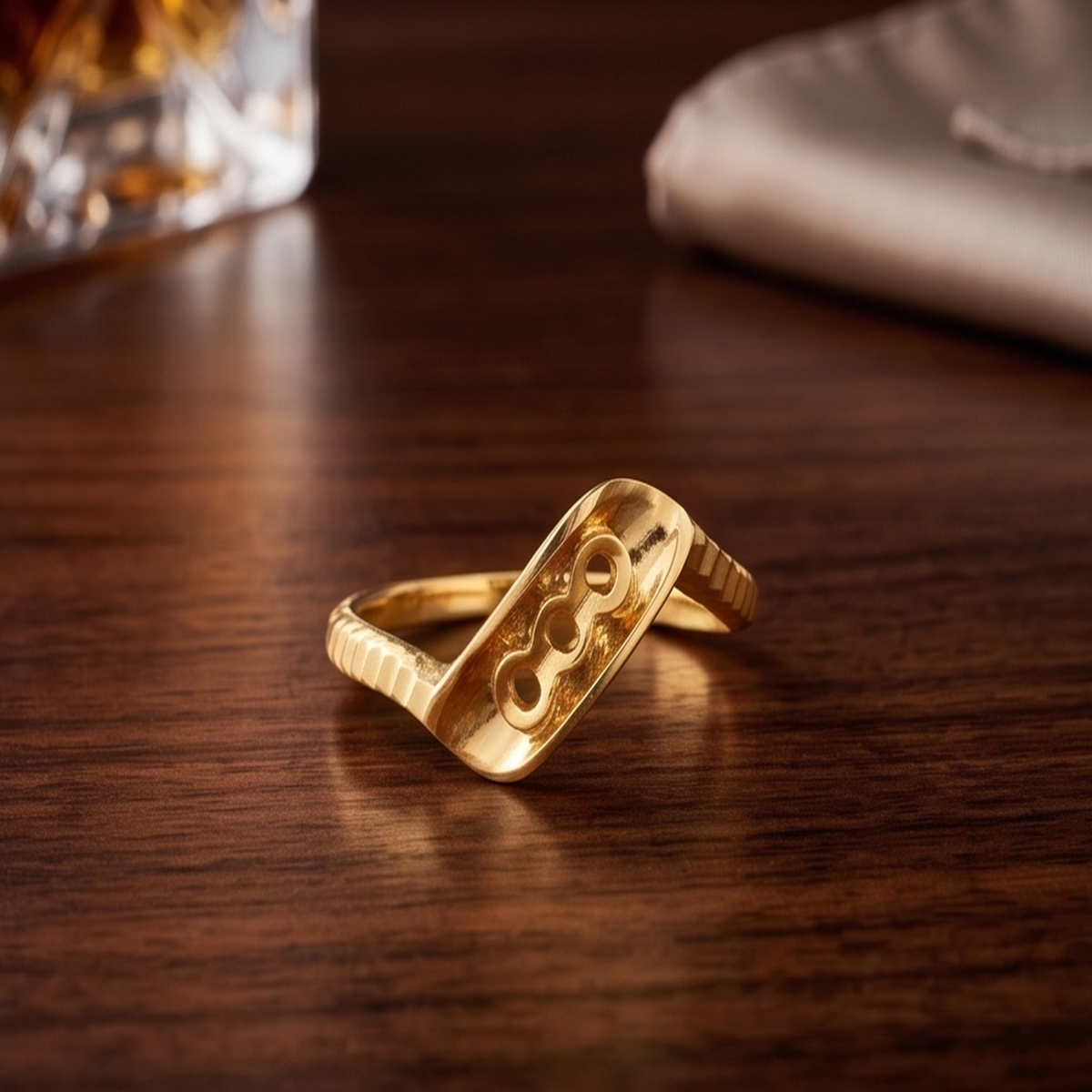 DIVYORO MODERN MINIMALIST LINK GOLD RING