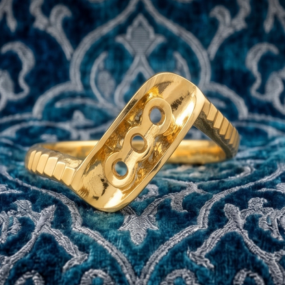 DIVYORO MODERN MINIMALIST LINK GOLD RING