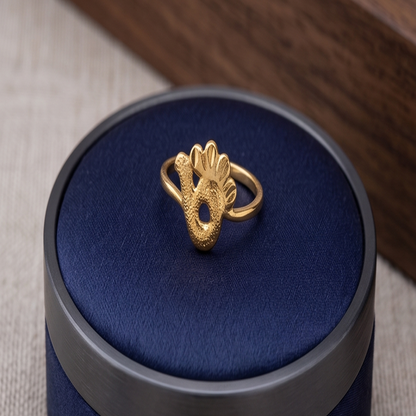 DIVYORO STYLIZED PEACOCK-MOTIF GOLD RING