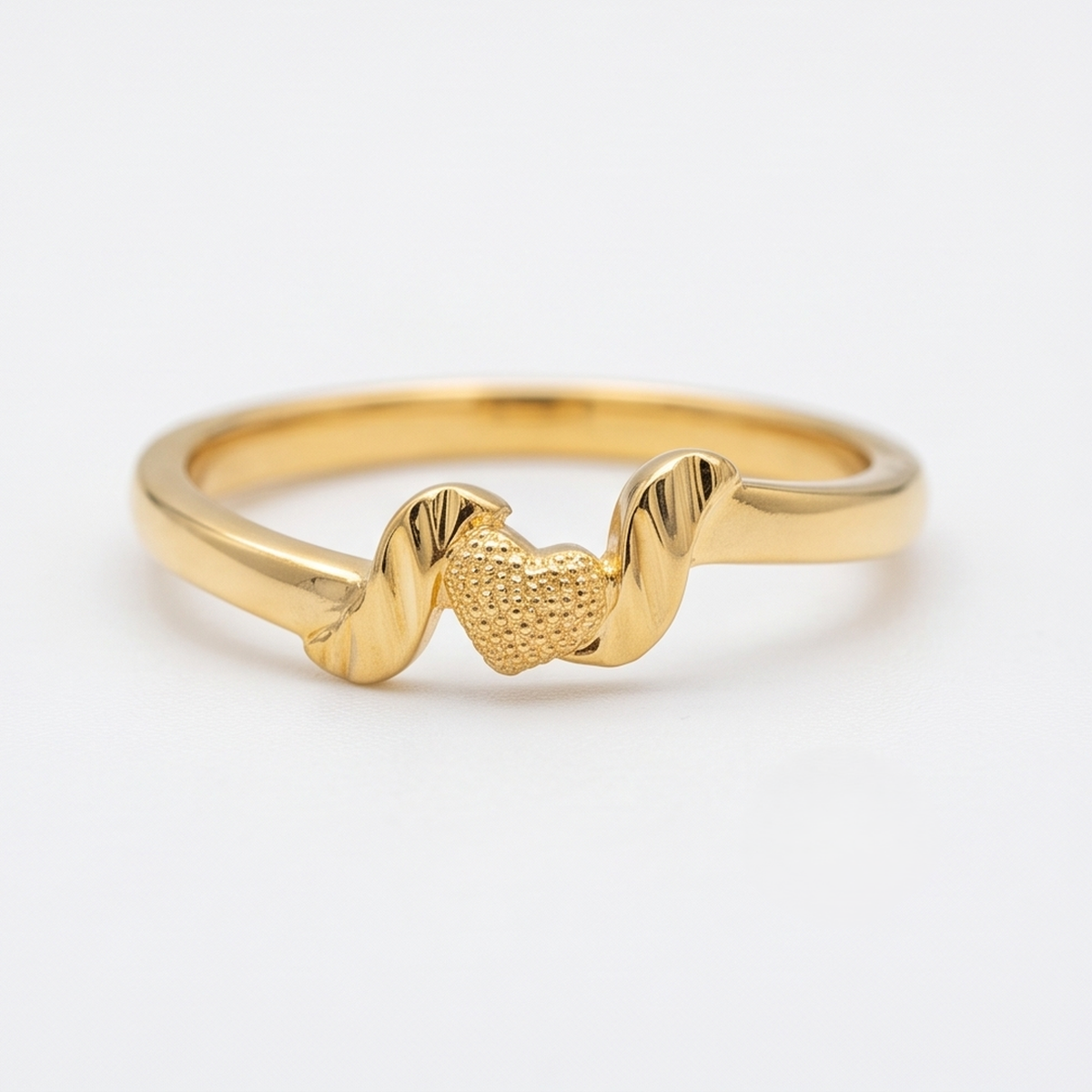 DIVYORO PETITE TEXTURED HEART GOLD RING