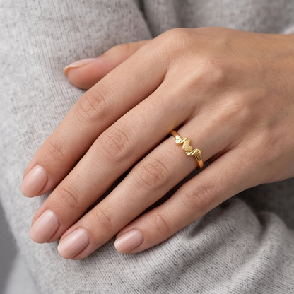 DIVYORO PETITE TEXTURED HEART GOLD RING