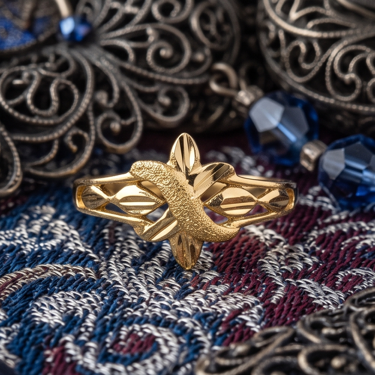 DIVYORO TEXTURED ABSTRACT GOLD RING